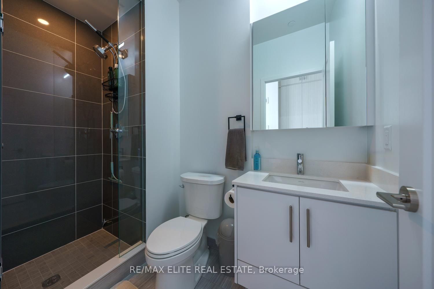 Condo for sale at PH 10-105 Oneida Crescent, Richmond Hill, Ontario, L4B 0H6 - Langstaff - MLS: N13588564