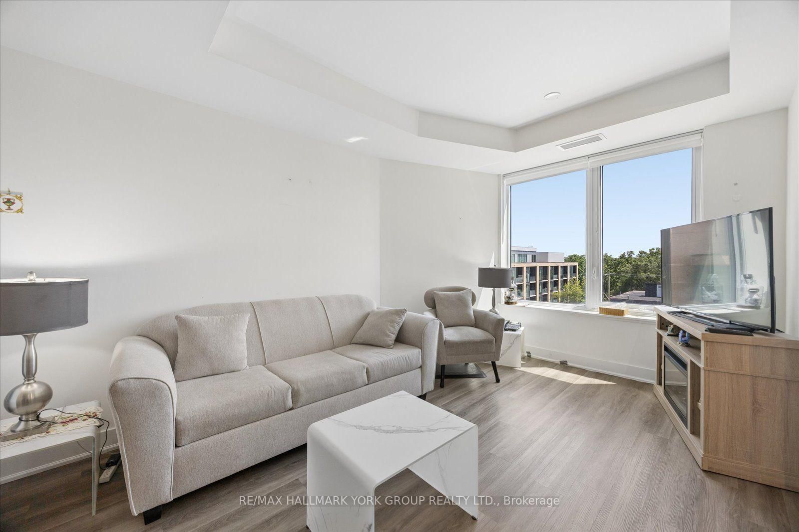 185 Deerfield Road • #420 • Newmarket, ON photo 6