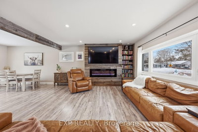 22 Cecil Street • Essa, ON photo 4