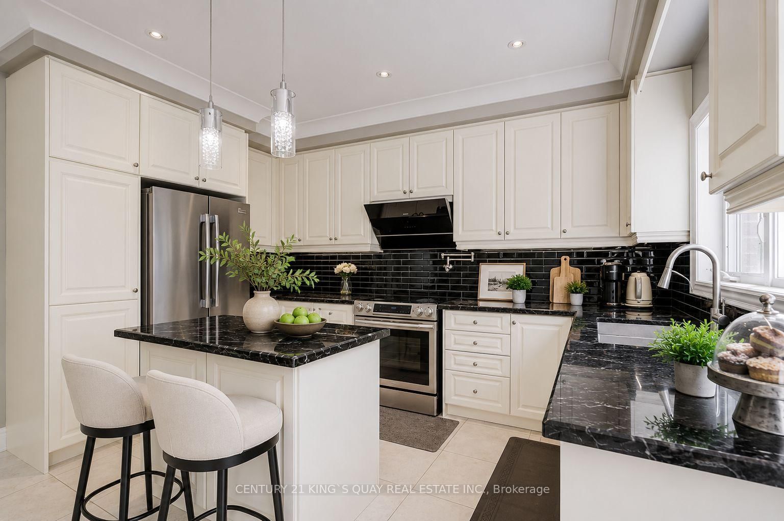 1177 Stuffles Crescent • Newmarket, ON photo 18