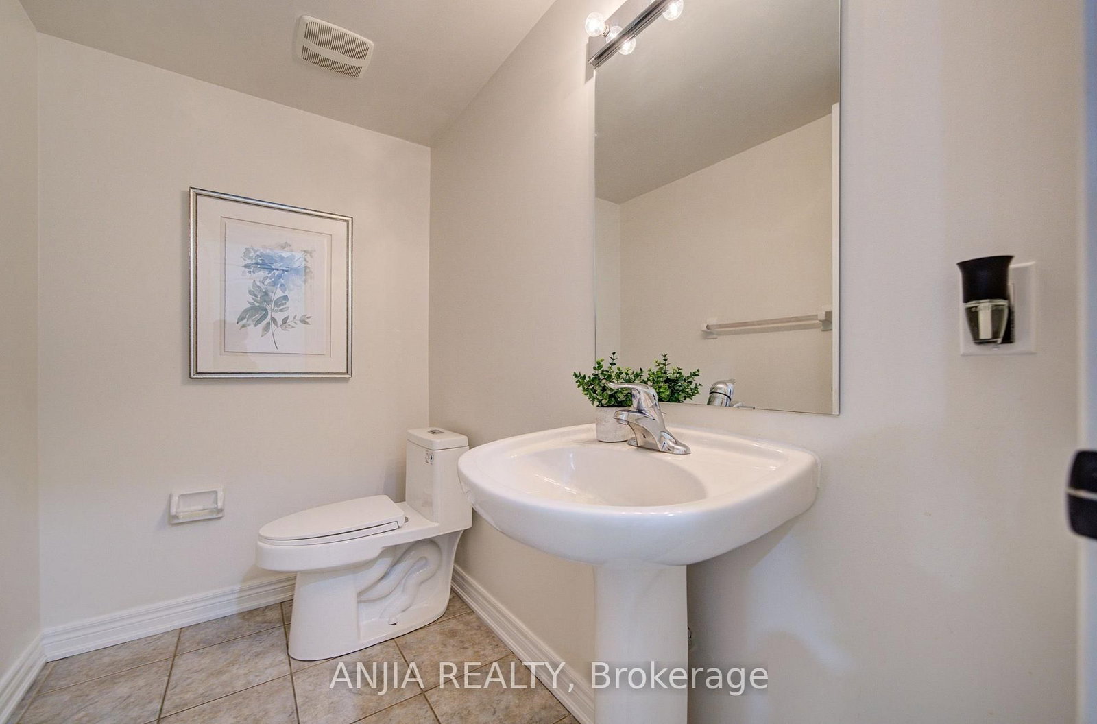 73 Hawksbury Road • Markham, ON photo 9
