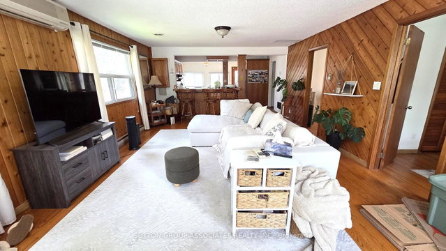 1099 Poplar Drive