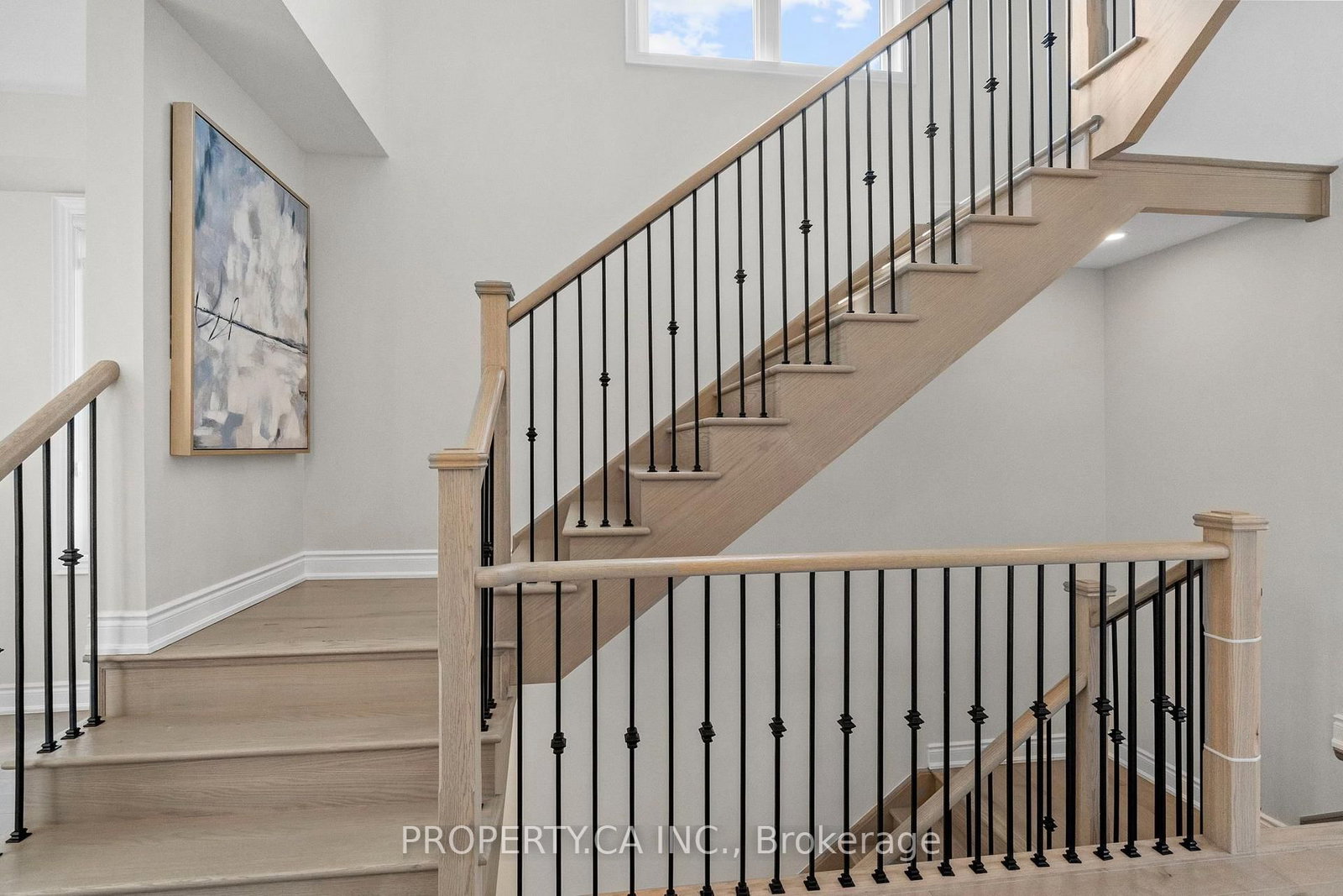 556 New England Court • Newmarket, ON photo 19