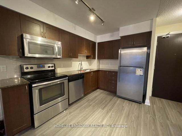 817 - 372 Highway 7 E