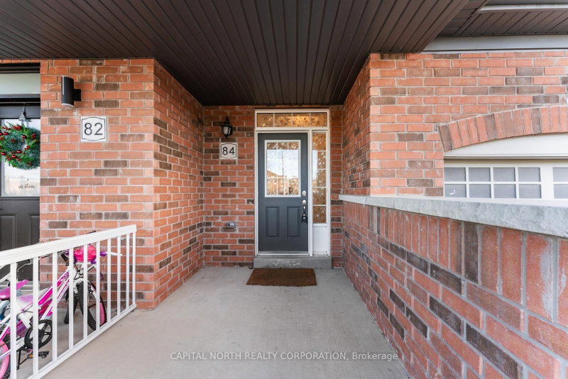 84 Fortis Crescent