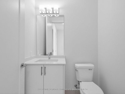 Unit PH 107 — 27 Korda Gate — photo 2