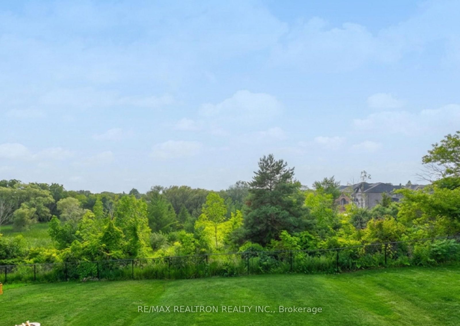 22 Upbound Court • East Gwillimbury, ON photo 31