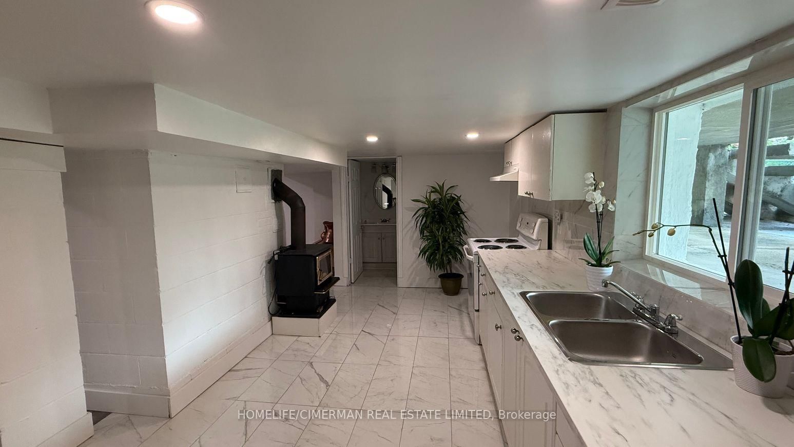 678 Trinity Street • Innisfil, ON photo 17