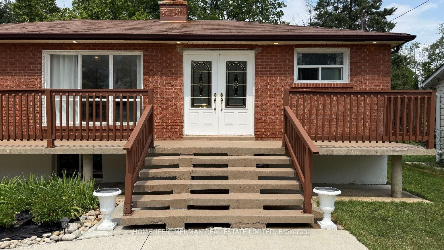 678 Trinity Street • Innisfil, ON photo 4