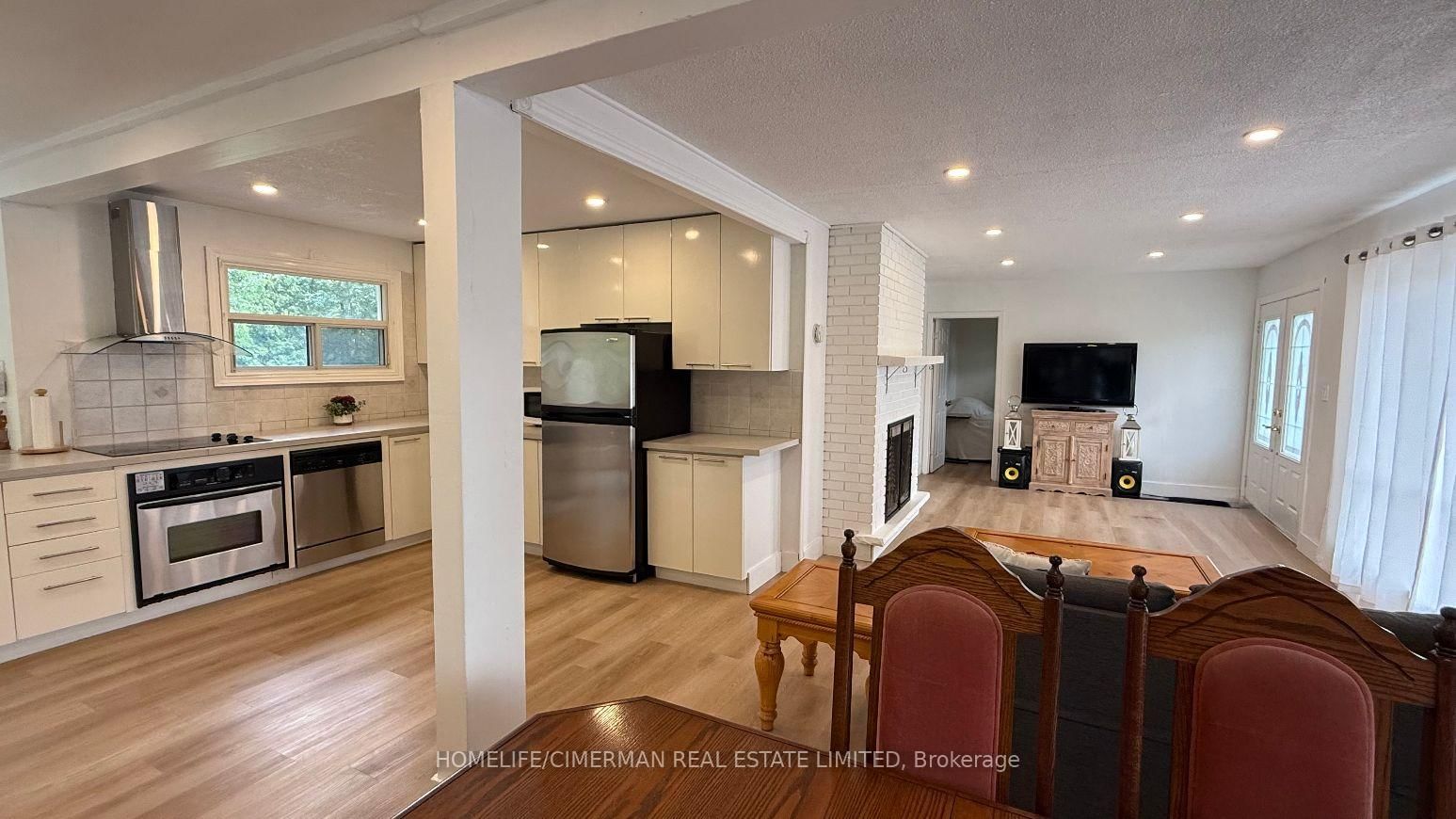 678 Trinity Street • Innisfil, ON photo 6