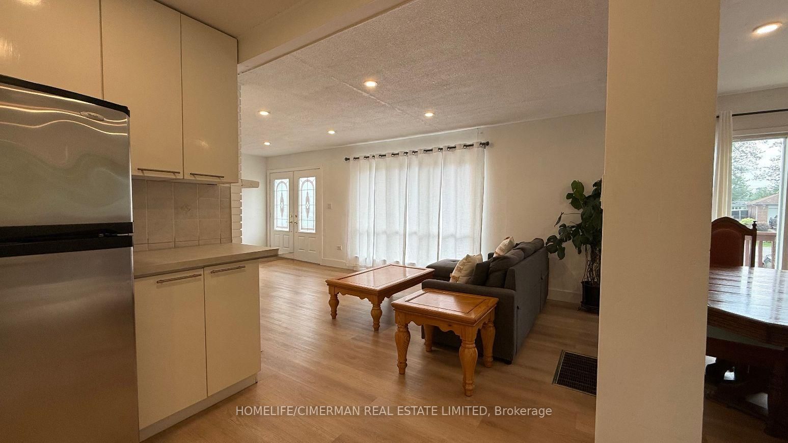 678 Trinity Street • Innisfil, ON photo 8
