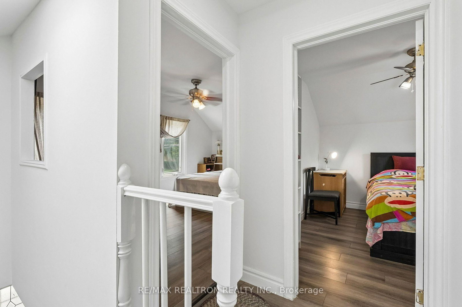 28 Machell Avenue • Aurora, ON photo 17