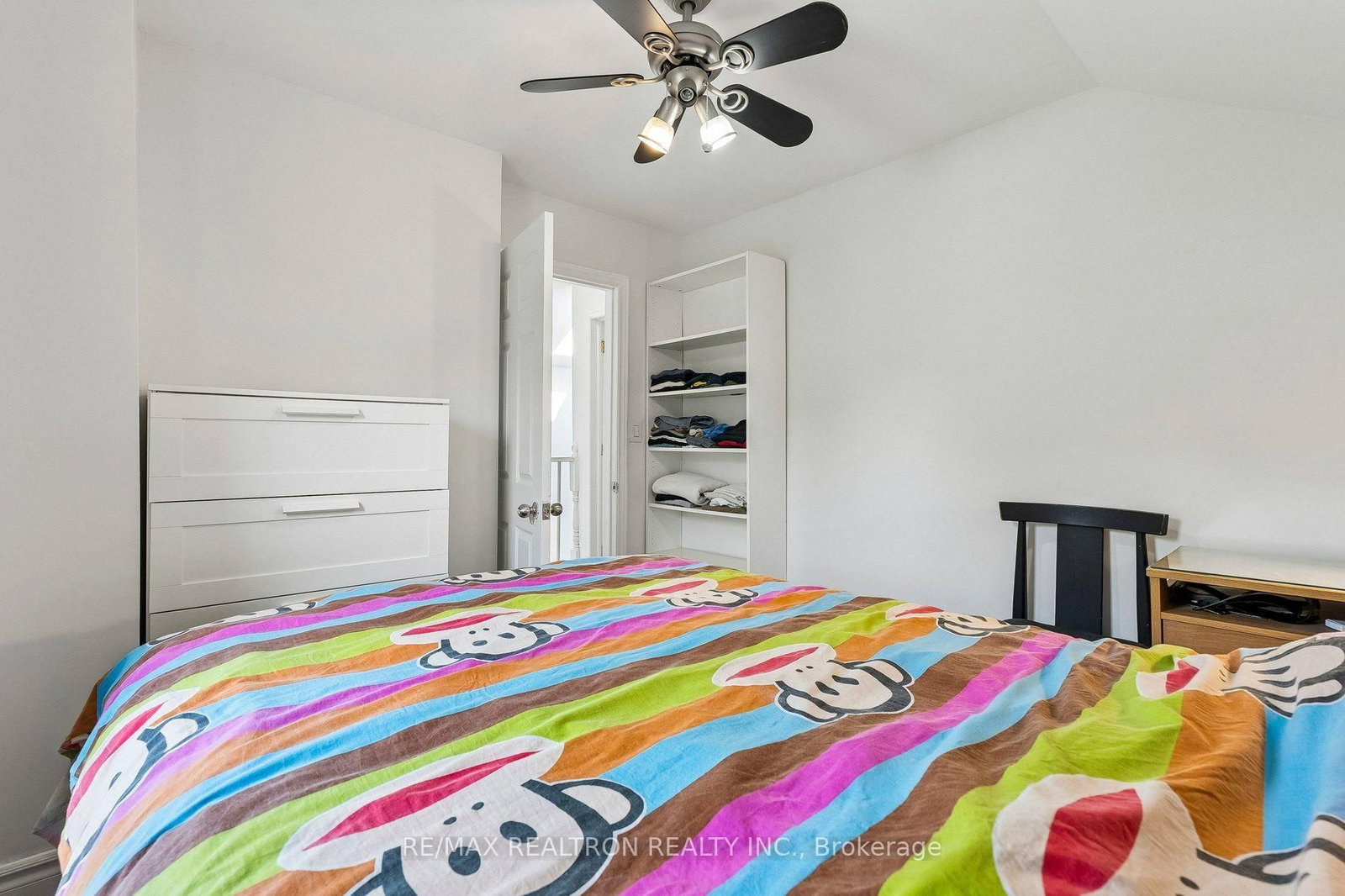 28 Machell Avenue • Aurora, ON photo 23