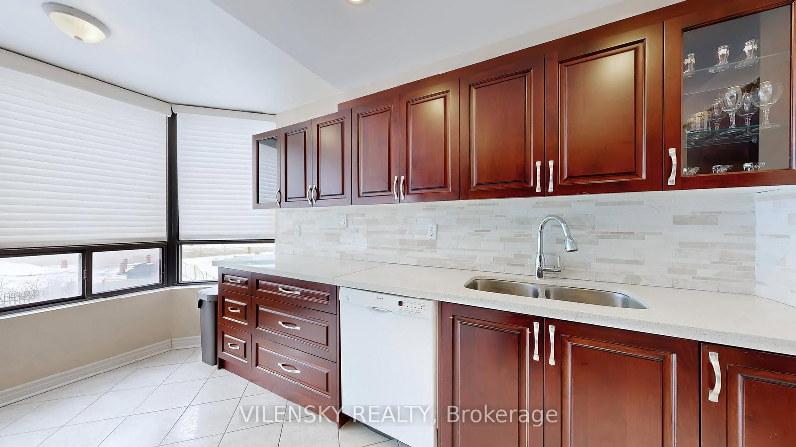 7460 Bathurst Street • #214 • Vaughan, ON photo 11