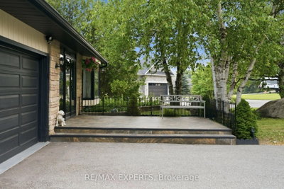 2003 Grand Vista Court • Innisfil, ON photo 5