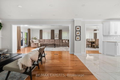 2003 Grand Vista Court • Innisfil, ON photo 8