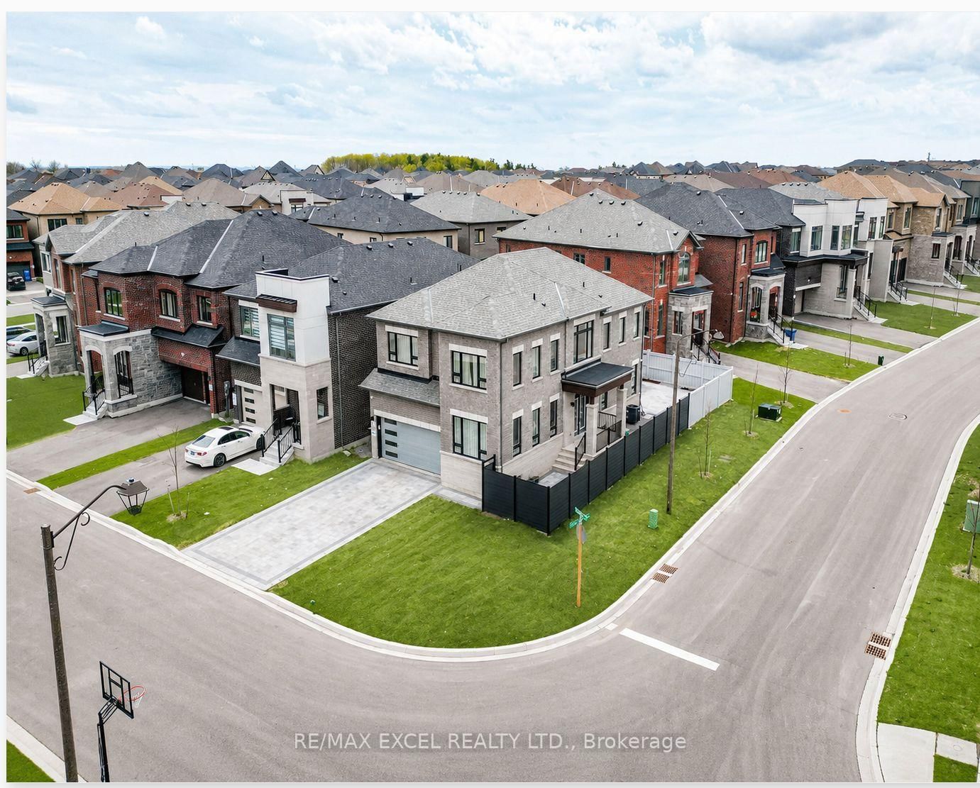 231 Fallharvest Way • Whitchurch-Stouffville, ON photo 44