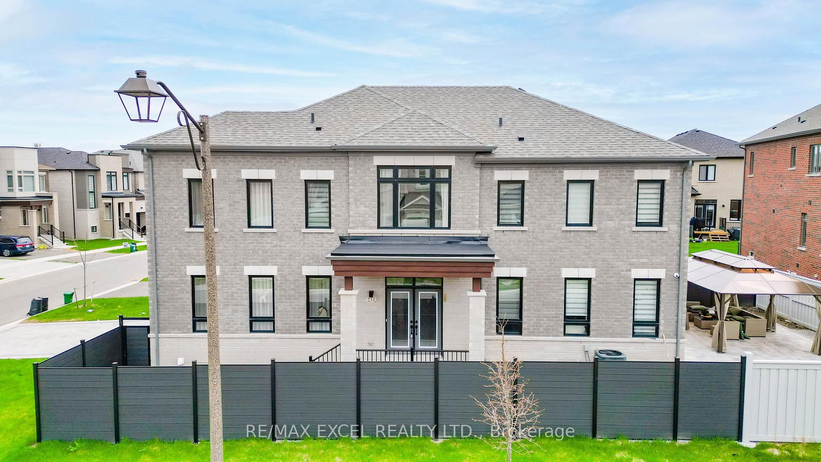 231 Fallharvest Way • Whitchurch-Stouffville, ON photo 46