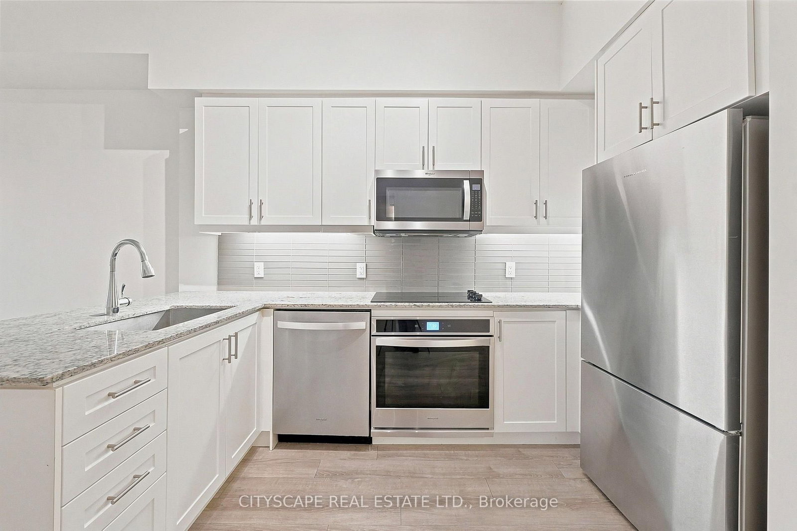 9618 Yonge Street • #1210 • Richmond Hill, ON photo 3