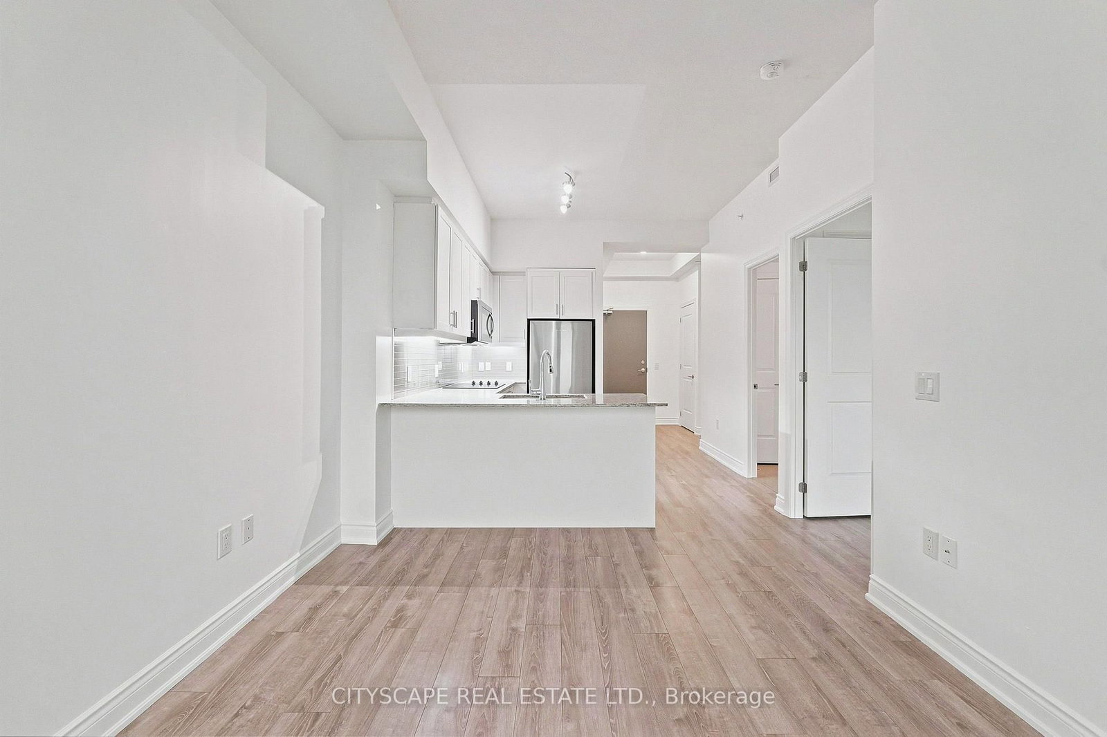 9618 Yonge Street • #1210 • Richmond Hill, ON photo 6
