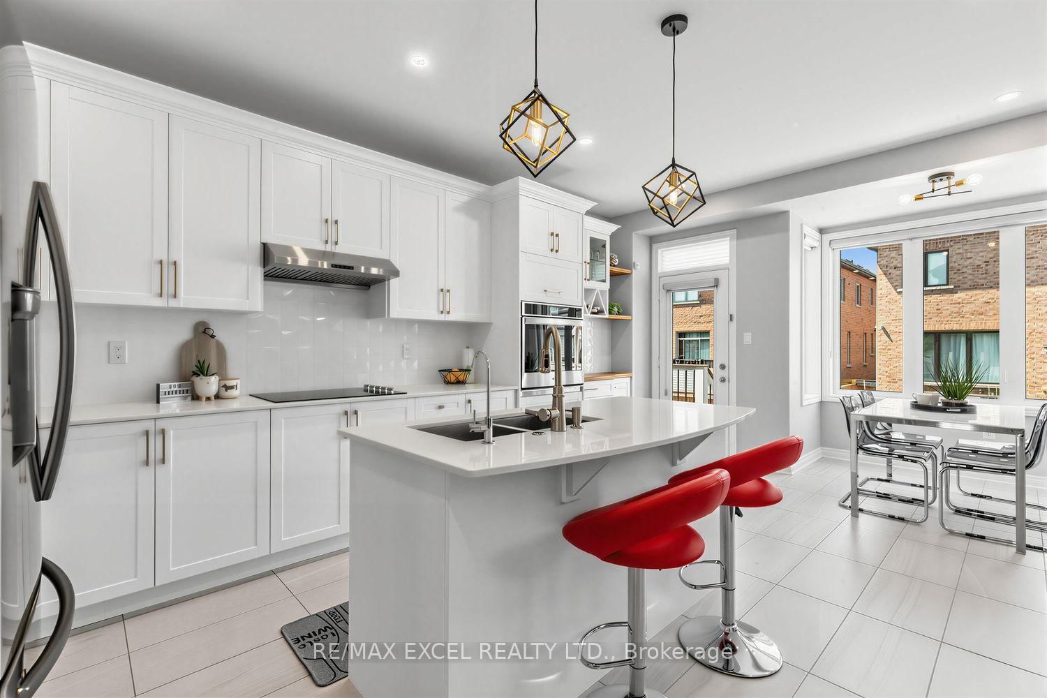 10 KEN BETZ Court • Whitchurch-Stouffville, ON photo 12