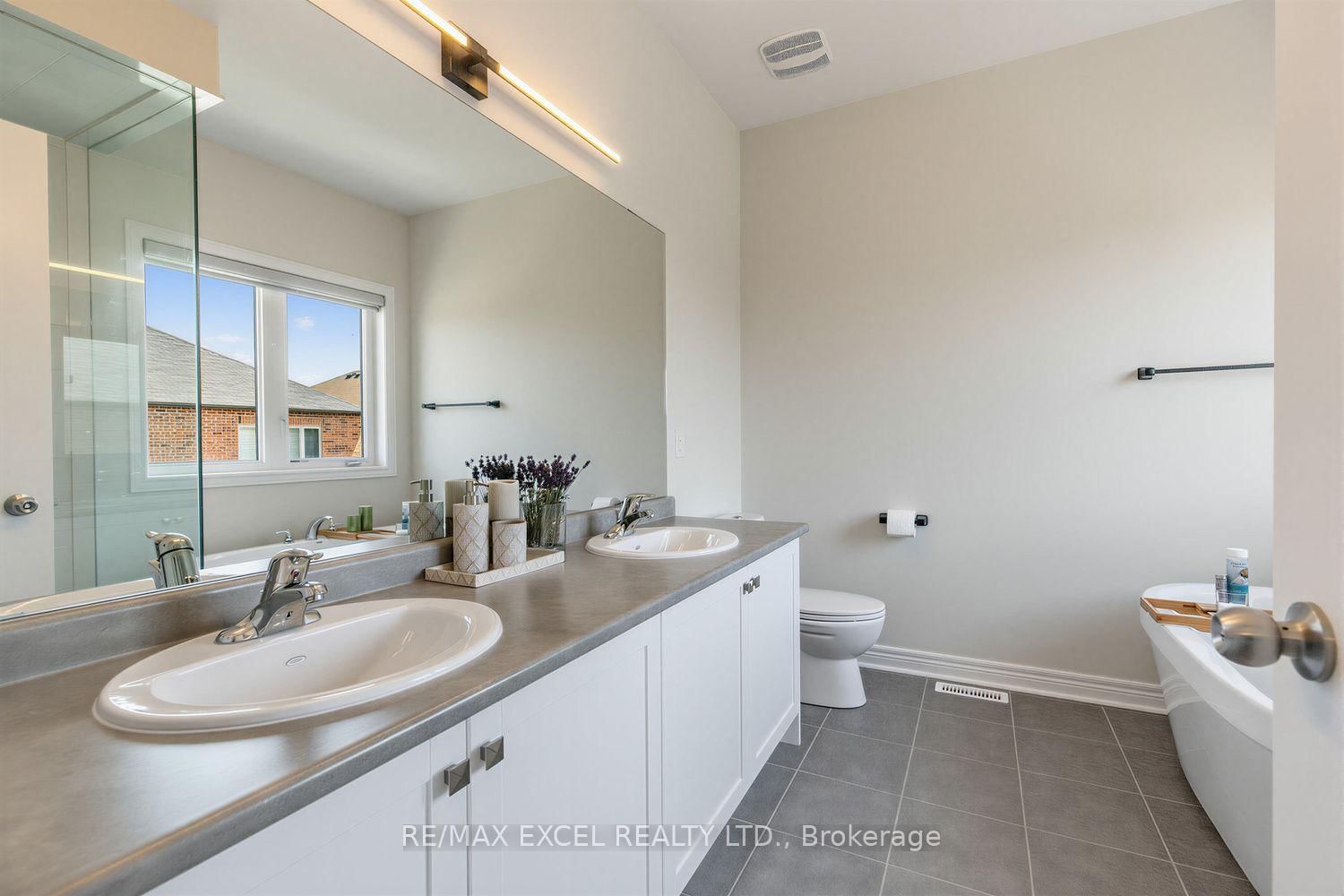 10 KEN BETZ Court • Whitchurch-Stouffville, ON photo 26