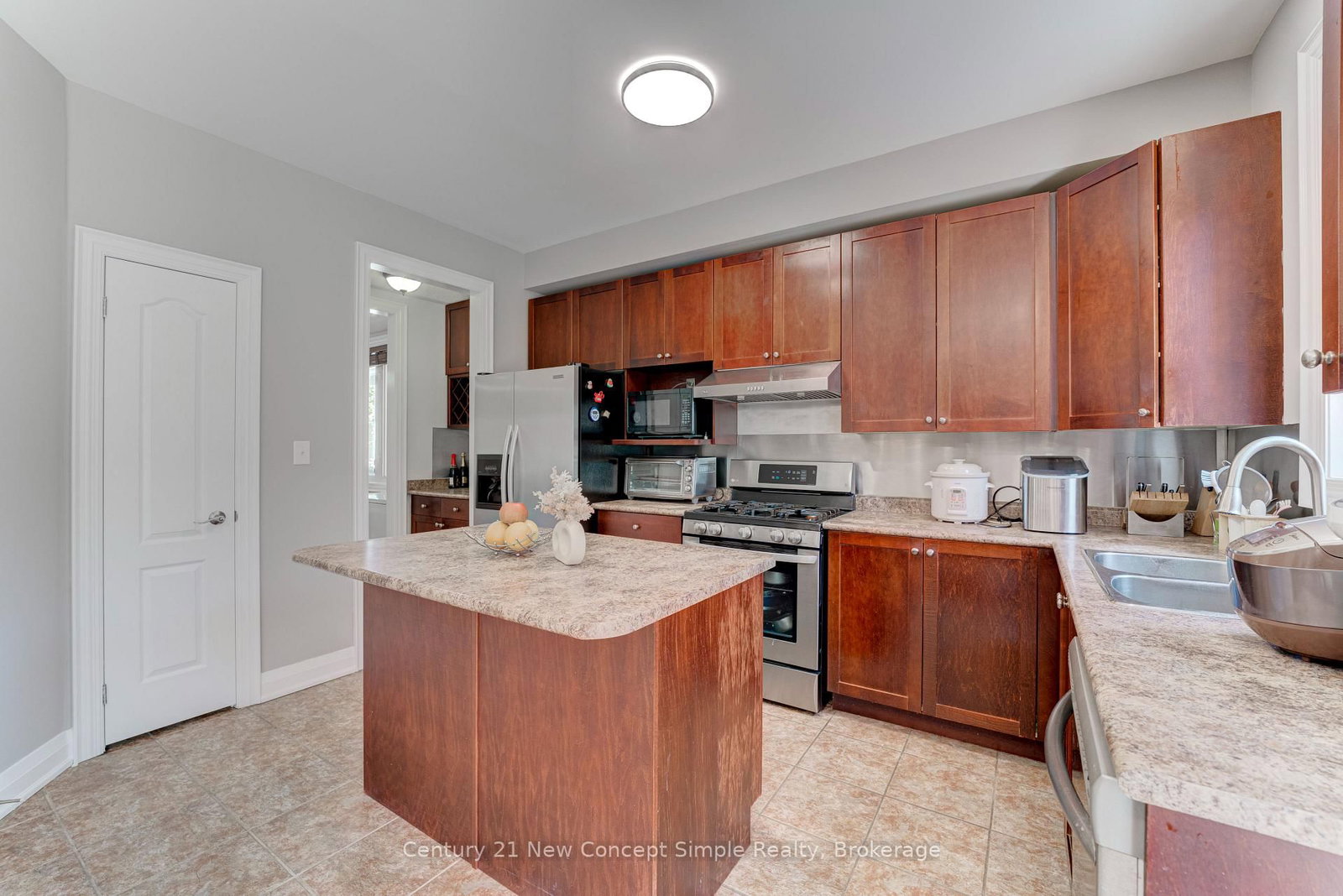 31 Donhaven Road • Markham, ON photo 11