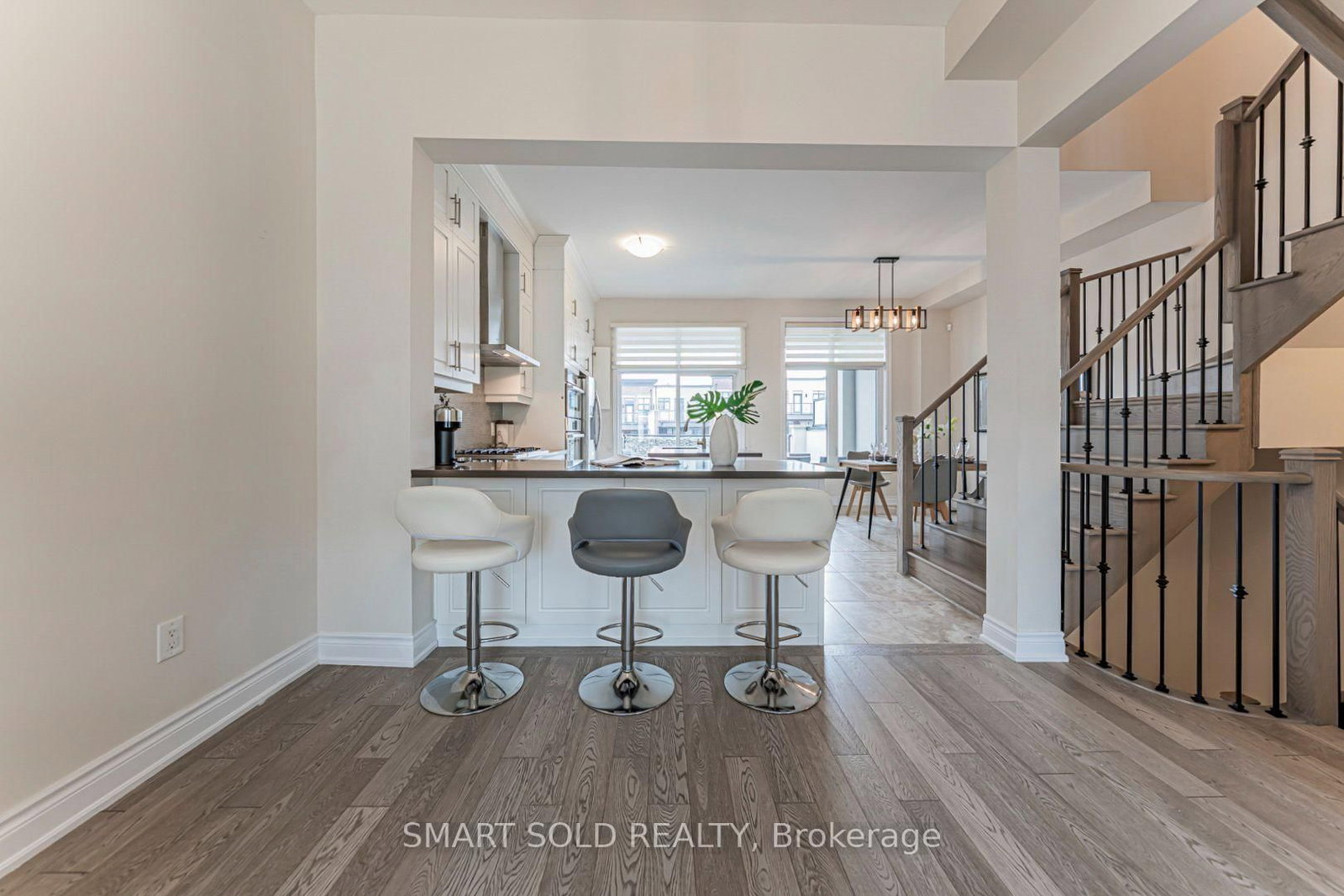585 Marc Santi Boulevard • Vaughan, ON photo 11