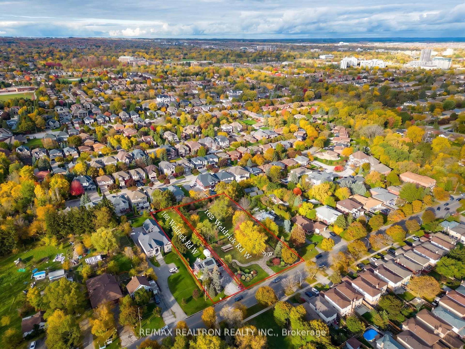 162 Weldrick Road W • Richmond Hill, ON photo 4