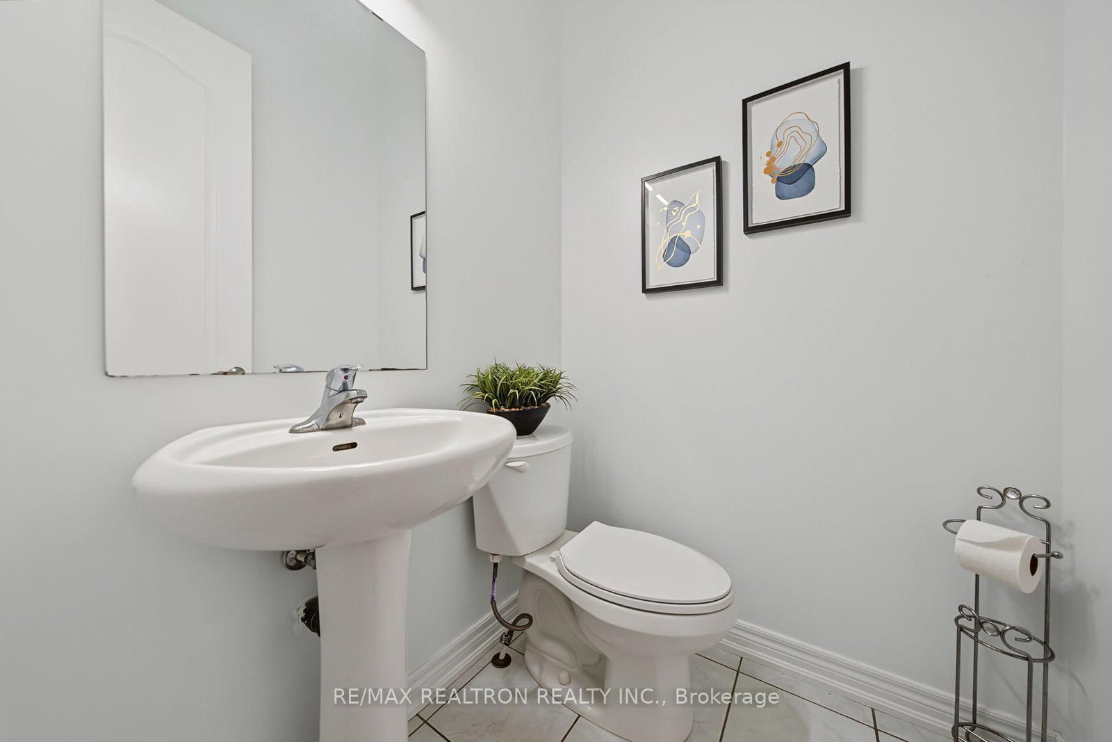28 Brightside Avenue • Richmond Hill, ON photo 20