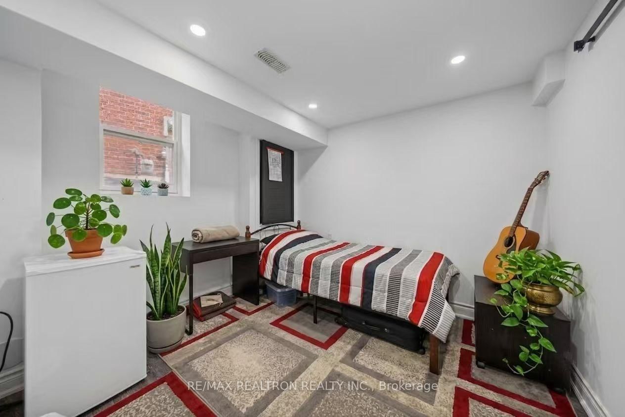 28 Brightside Avenue • Richmond Hill, ON photo 44