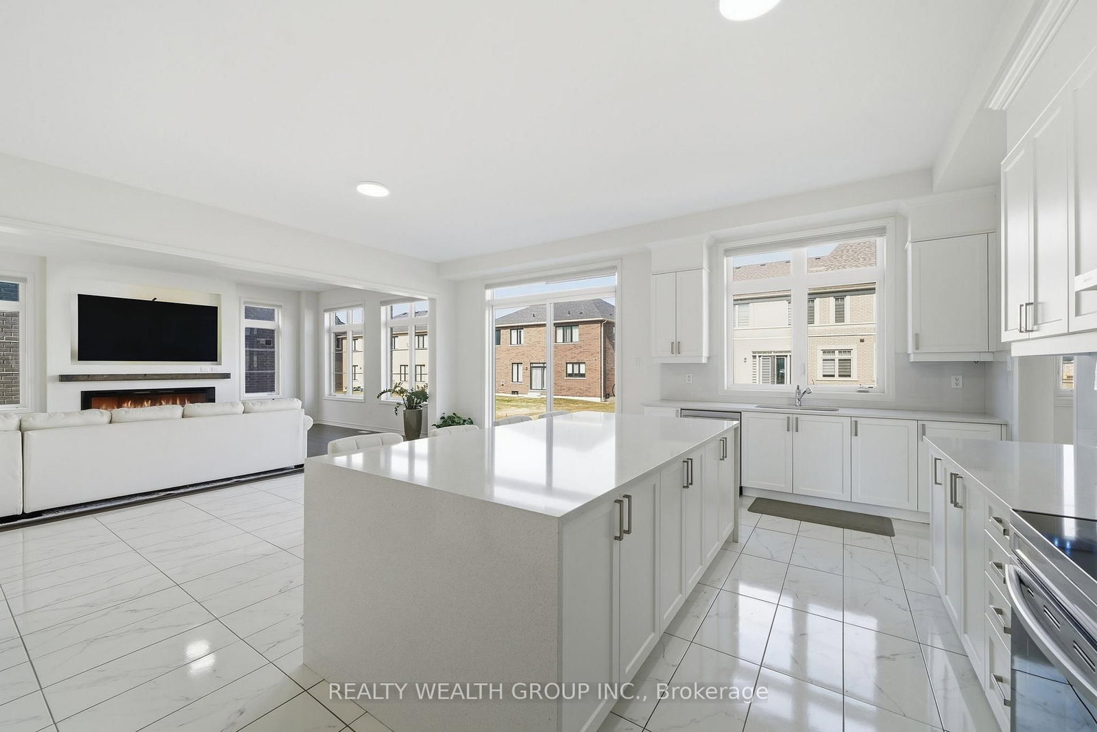 20 Magnolia Avenue • Adjala-Tosorontio, ON photo 11
