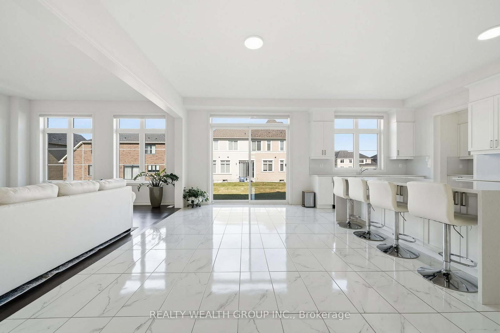20 Magnolia Avenue • Adjala-Tosorontio, ON photo 12