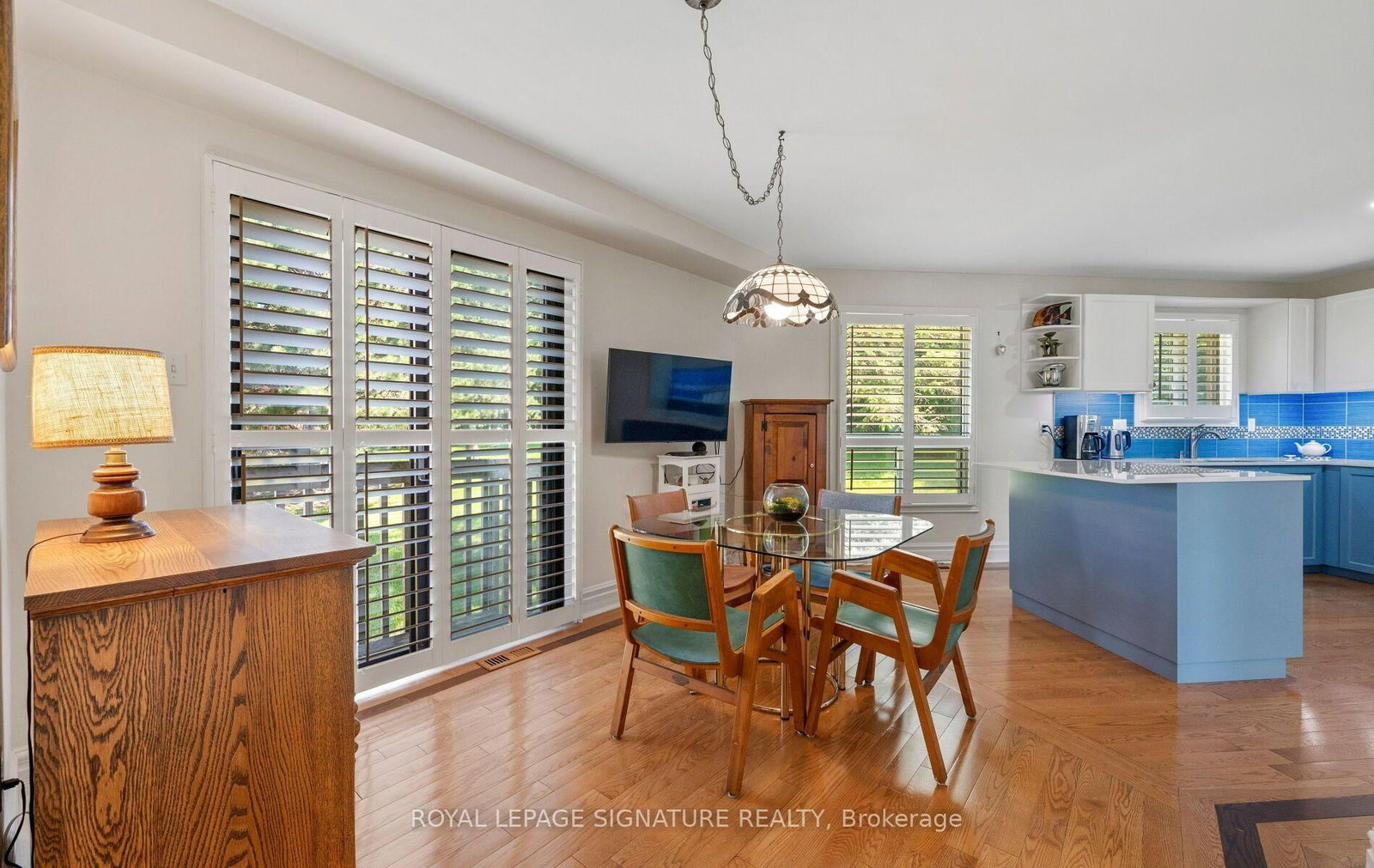 412 Butler Court • Aurora, ON photo 10