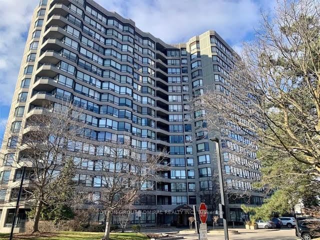 202 - 7440 Bathurst Street