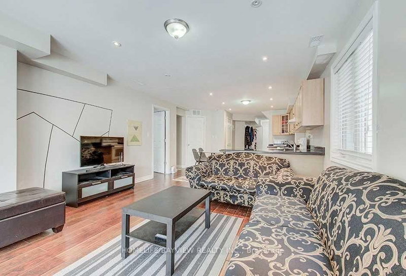 Bsmnt - 67 Woodbury Crescent S