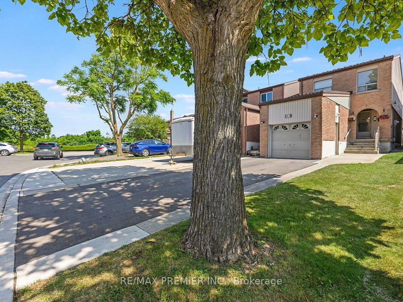 33 Laurel Valley Court