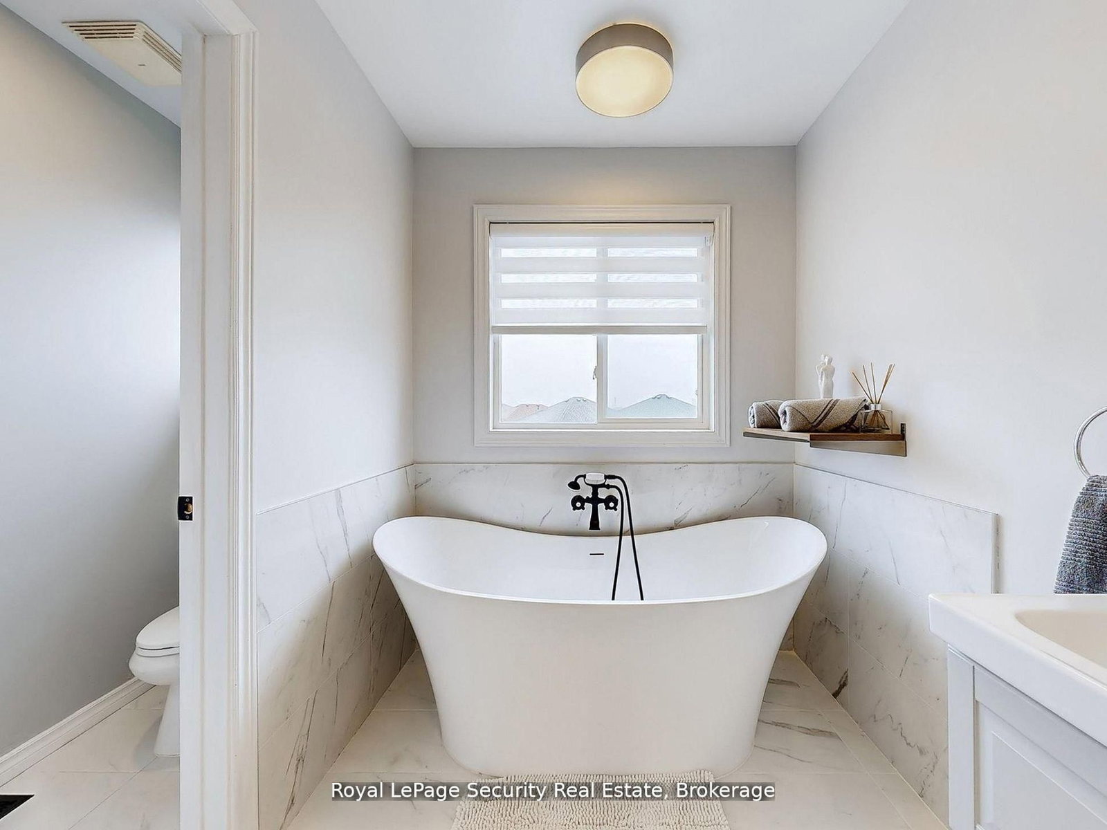 128 Daiseyfield Crescent • Vaughan, ON photo 30