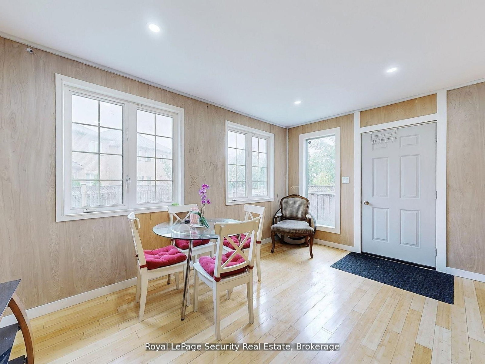 128 Daiseyfield Crescent • Vaughan, ON photo 39