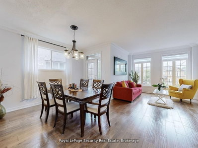 128 Daiseyfield Crescent • Vaughan, ON photo 9