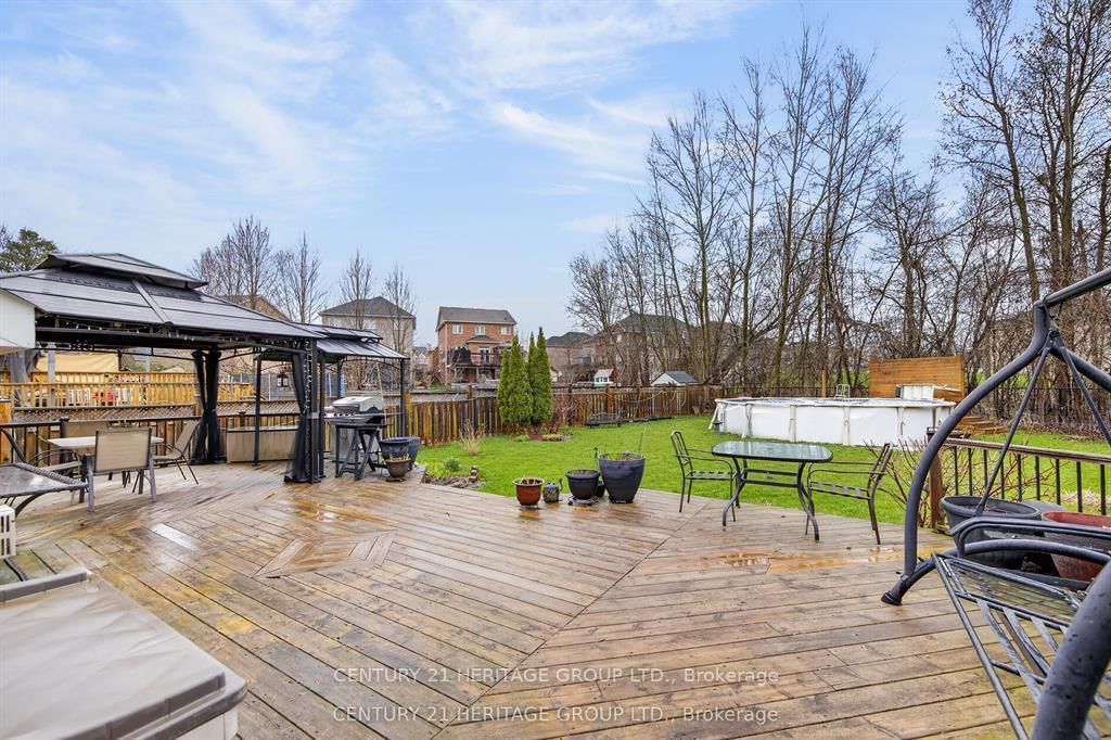 136 Riveredge Drive • Georgina, ON photo 32