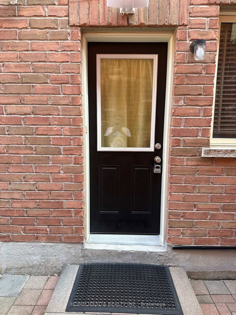 Bsmt - 20 Hyacinth Street