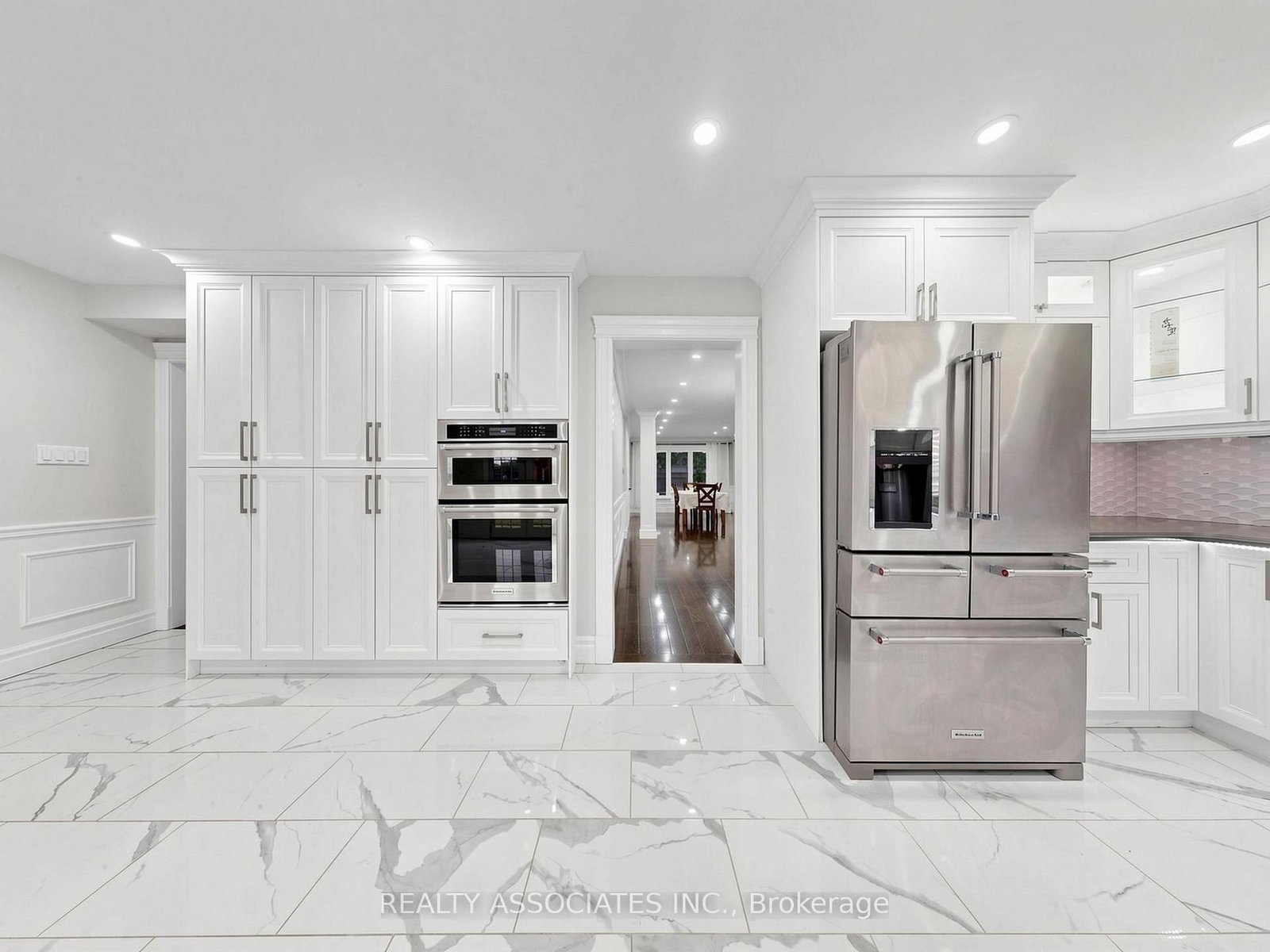 96 S Zinnia Place • Vaughan, ON photo 11