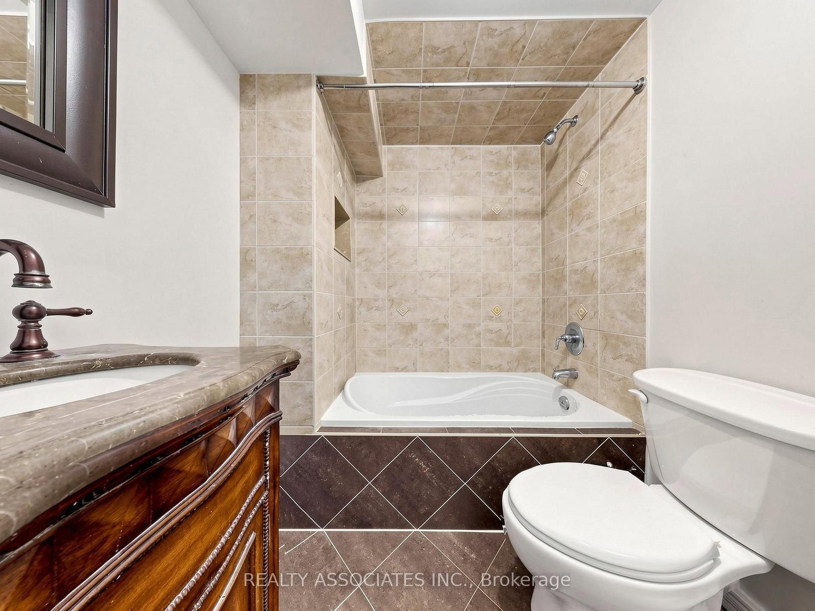 96 S Zinnia Place • Vaughan, ON photo 26