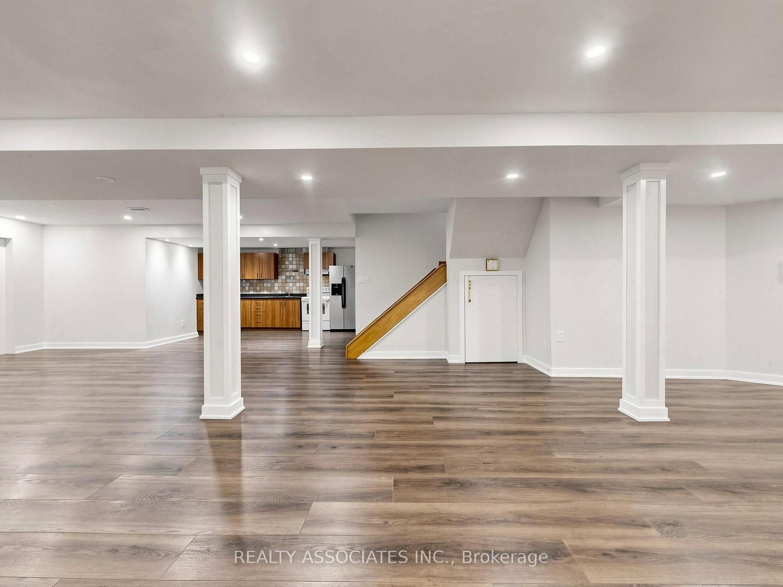 96 S Zinnia Place • Vaughan, ON photo 29