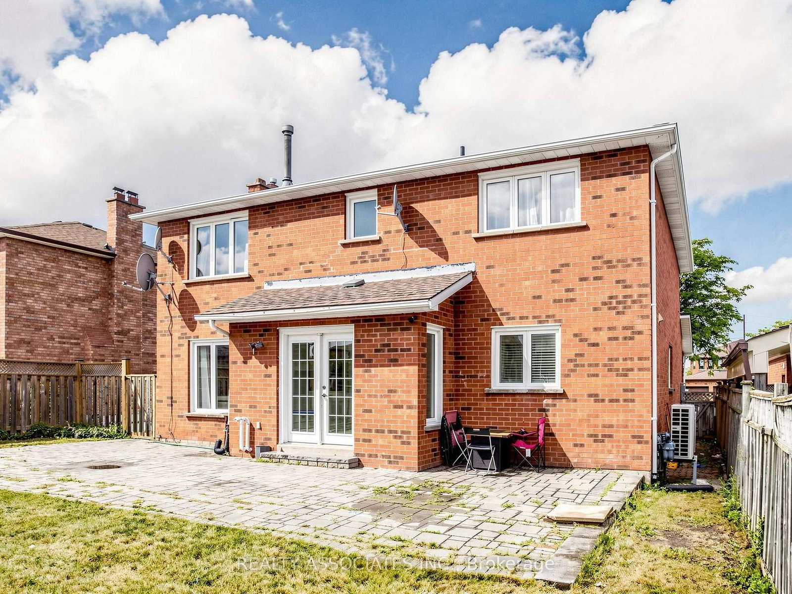 96 S Zinnia Place • Vaughan, ON photo 37