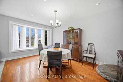 274 Demaine Crescent • Richmond Hill, ON photo 8
