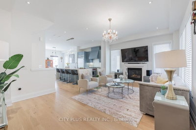 9398 Bayview Avenue — photo 3