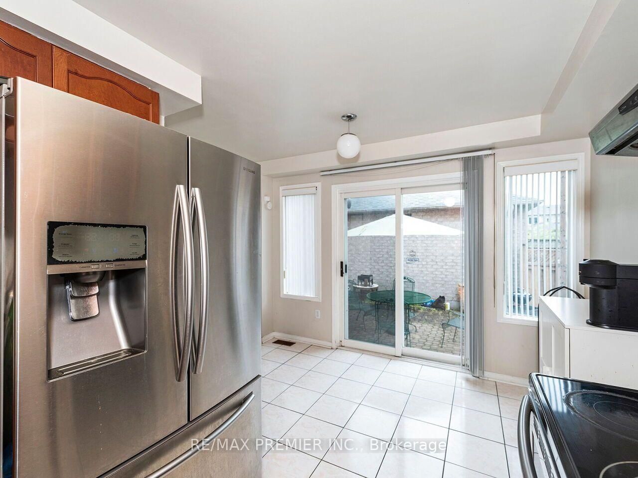 32 Stonebriar Drive • Vaughan, ON photo 16