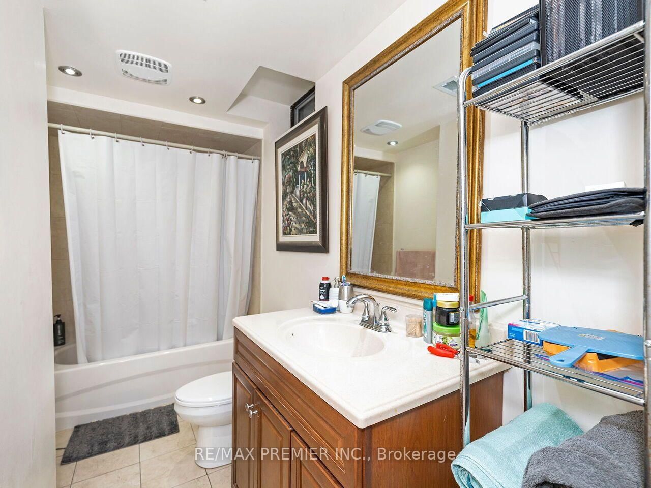 32 Stonebriar Drive • Vaughan, ON photo 34